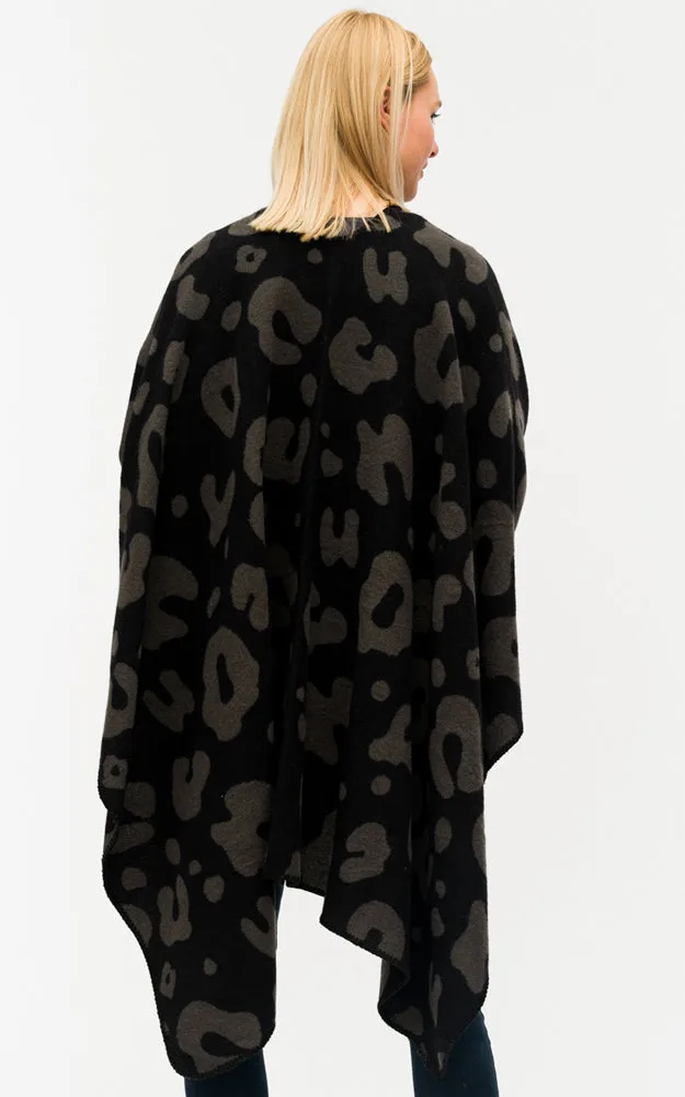 BAAP7626 Animal Print Cape Shawl