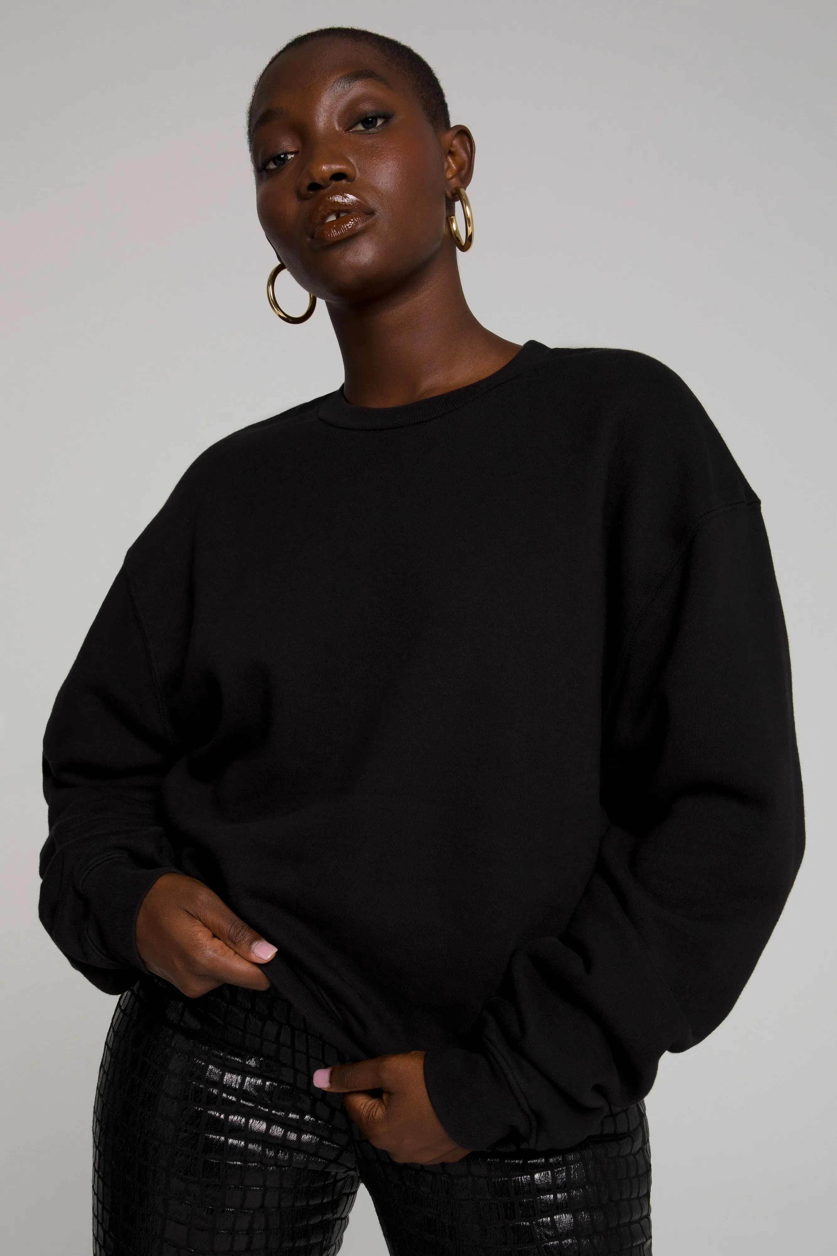 BOYFRIEND SWEATSHIRT | BLACK001