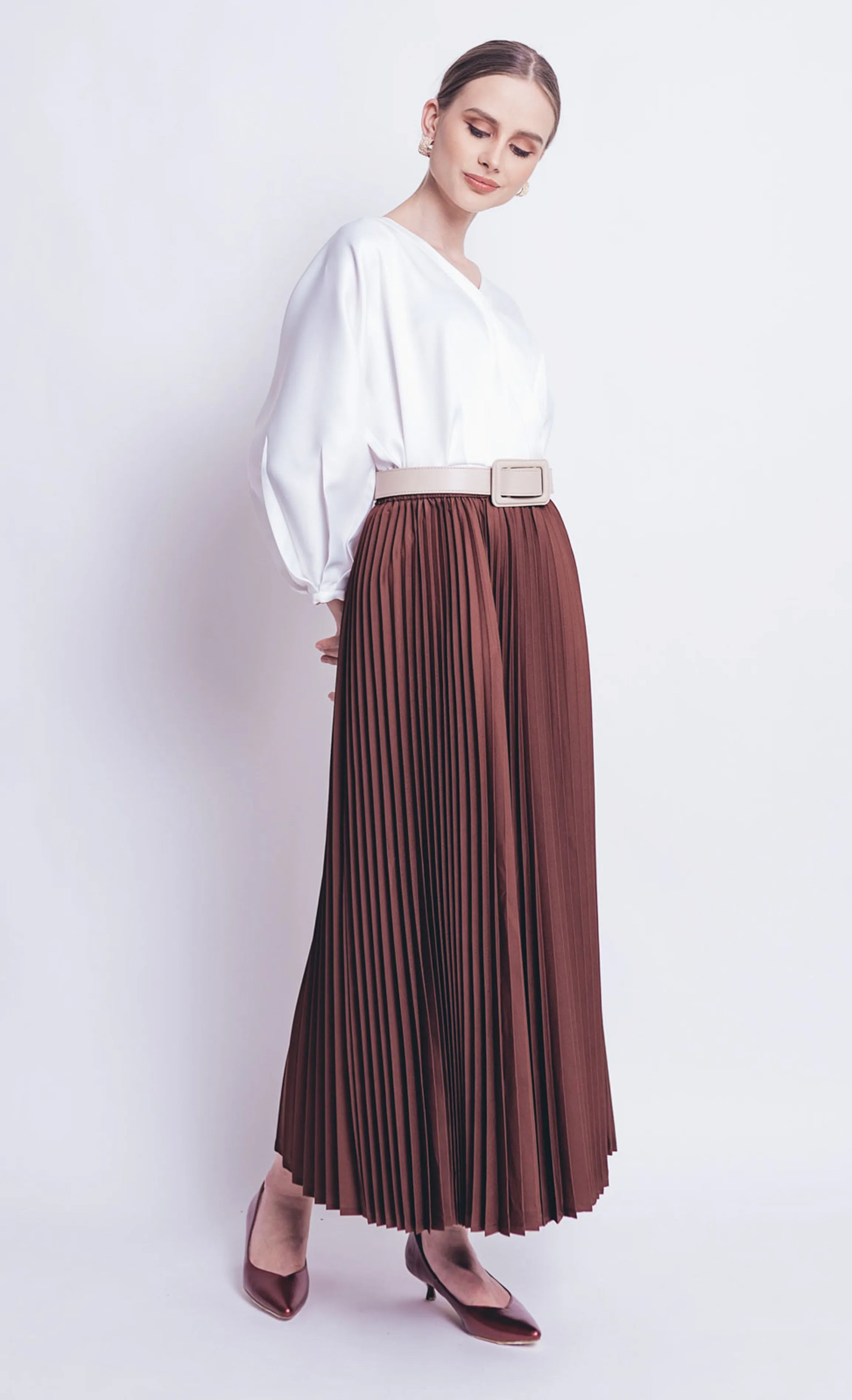 Olivia Pleated Skirt in Dark Brown