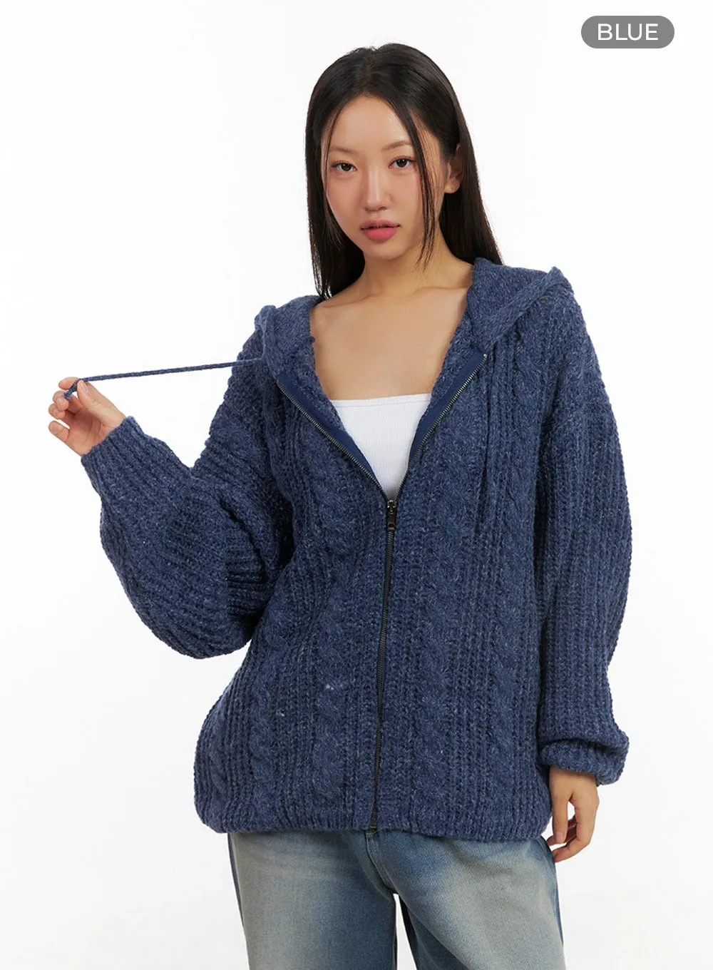 Oversized Cable Knit Hooded Sweater IS402