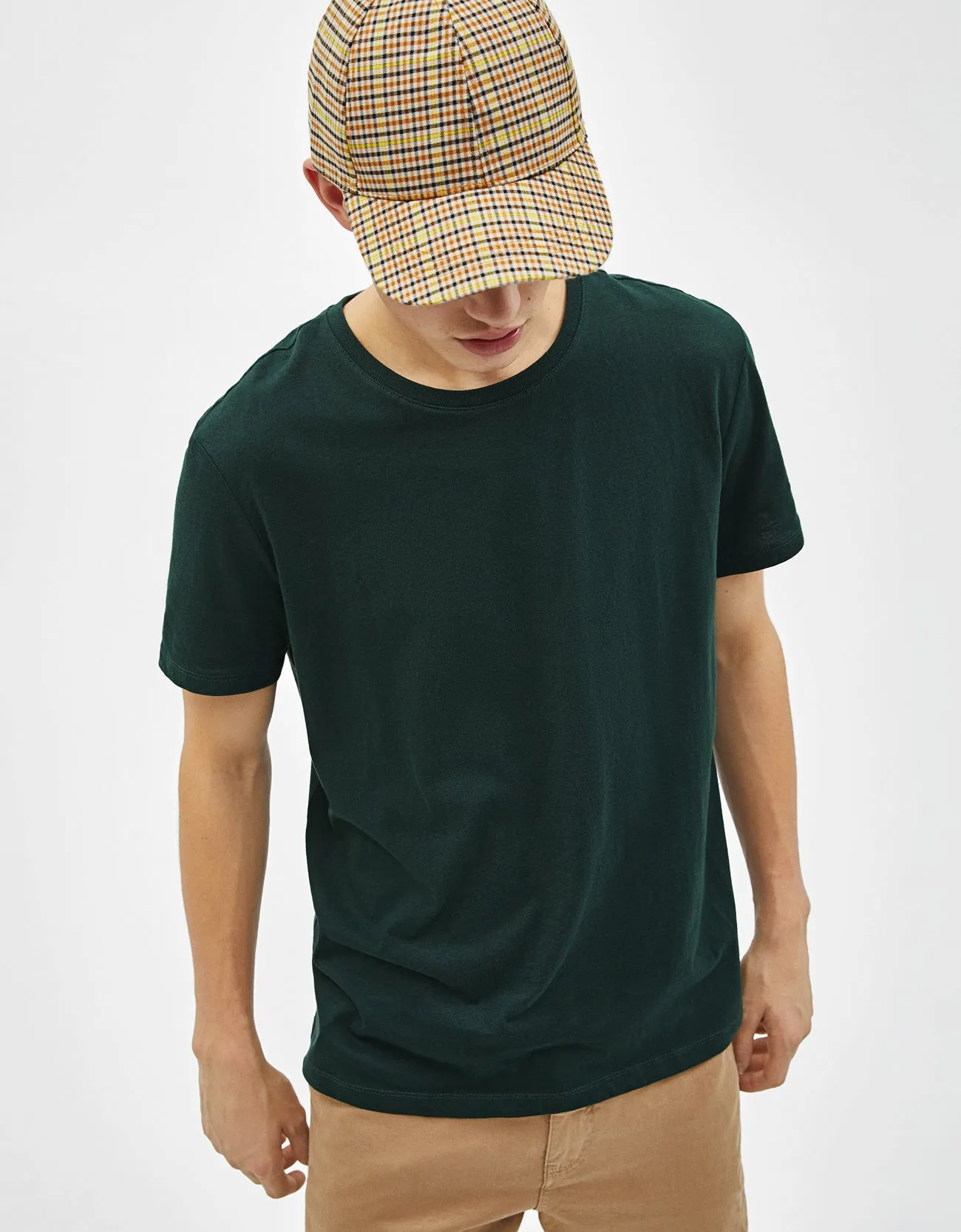 Round neck T-shirt