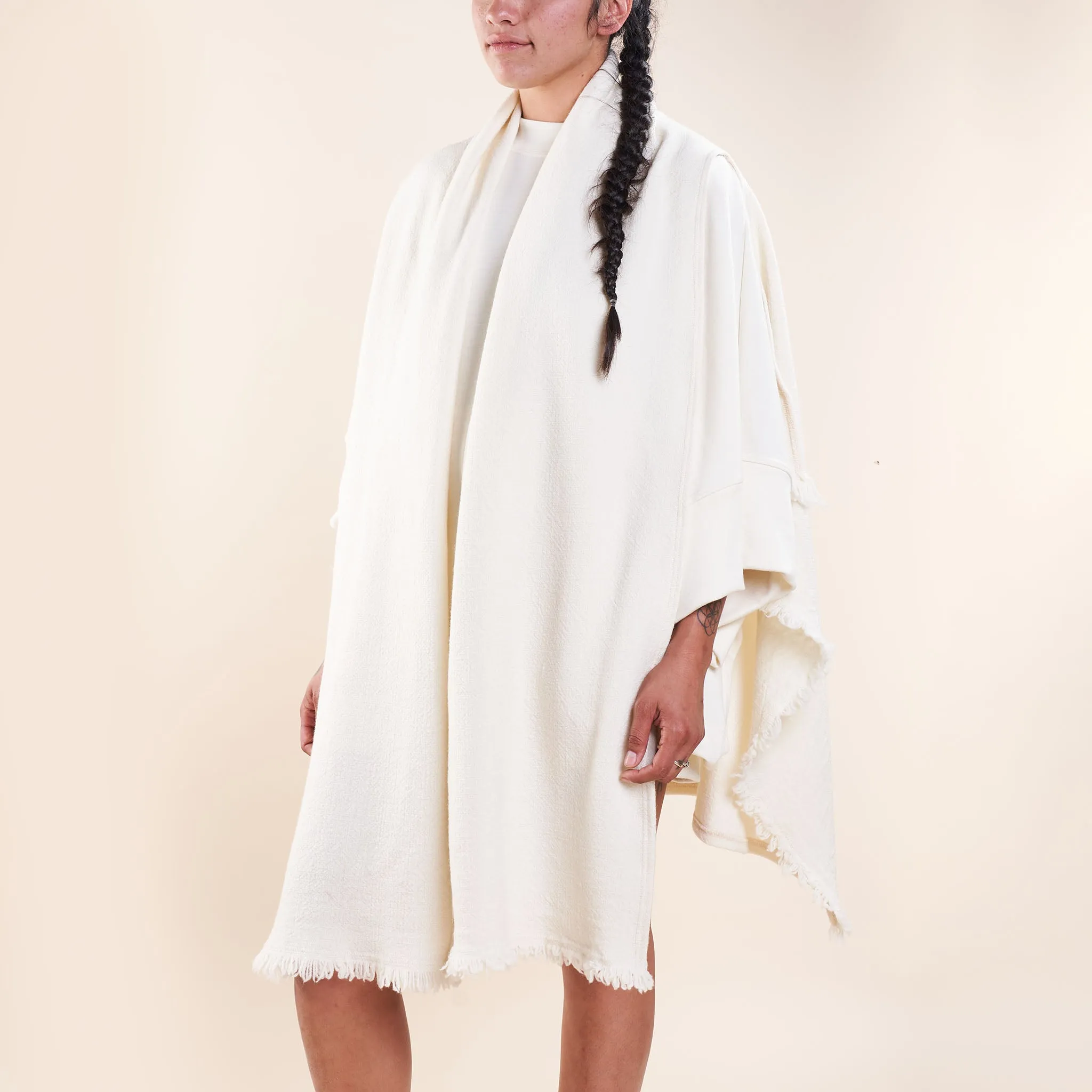 Teppi Poncho, Undyed Climate Beneficial™ Wool