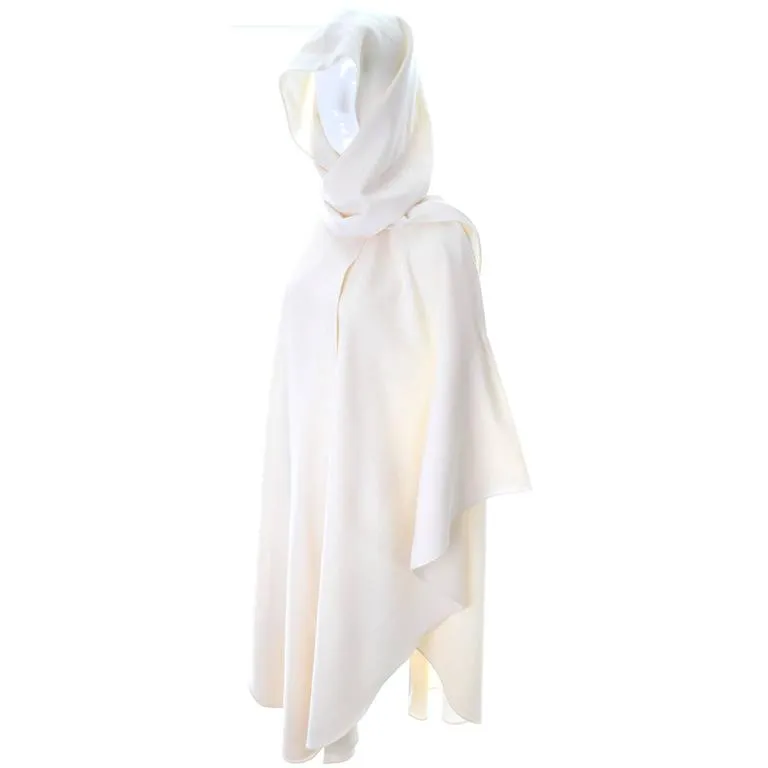 Yeohlee Winter White Wool Hooded Cape Cloak One Size As New