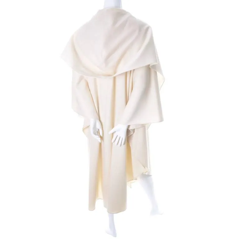 Yeohlee Winter White Wool Hooded Cape Cloak One Size As New